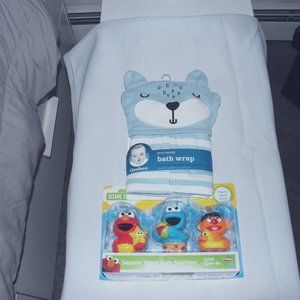 Gerber Bath Wrap and Sesame Street Bath Squirters